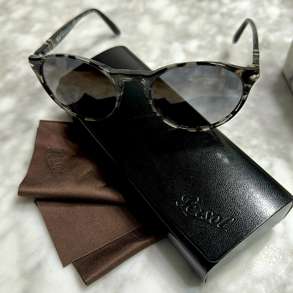 PERSOL men’s luxury sunglasses PO3092SM Grey Tortoise POLARIZED